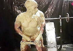 Gunge wam sex in gym