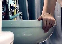 Quick secret bang in baths