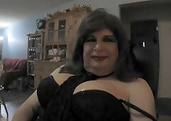 Masturbate Off With Michele!