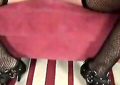 5 men gangbang a milf