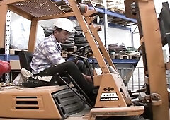 Amazing brunette hair German hottie with hawt boobs and worthwhile booty sucks large knob of a worker and gets her cunt screwed hard in advance of a h