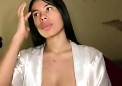 Brunette Tranny jerking in hard dick in solo Webcam