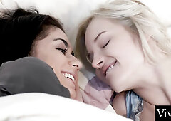 Cute Lesbian play around sucking clits & toes