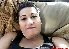 Casting trans amateur plays with her butthole