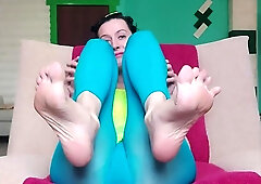 Foot Fetish, Feet Fetish, Leggings Fetish, mother I'd like to fuck Fetish - I'm Your Fetish - Ginnagg