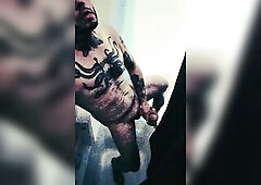 Amateur Chap Jerking Off in Shower