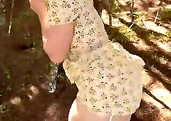 Fuck me hard before some one see us! Beautiful Girlfriend Fucks Me on our FIRST DATE in the Forest