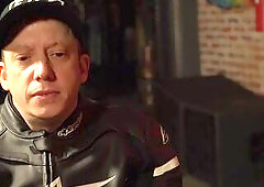 ¡Noche de Infidelidad! Pareja Discute en un Bar y Ella lo engaña con el Barman