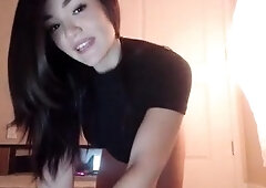 Amateur Webcam Babes Going Solo