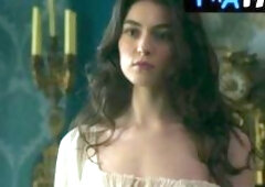 Anamaria Vartolomei Breasts Scene  in The Seduction