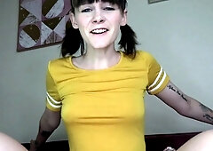 Romanian amateur webcam teen masturbate