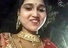 Today Exclusive -cute Desi Chick Showing Her Boobs And Pussy On Vc 3