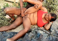 Desi Hot Housewife Ki Gand Chudai Ki