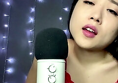 Amateur Webcam Cute Teen Plays Solo
