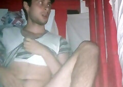 Sborro in spiaggia come un porco!