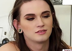 TGirl Jenna Creed spreads legs and let Ladyboy Khloe Kay bangs her ass