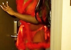 EBONY-TRANSSEXUALS: Marvelous ebony transsexual in nylons and biggest breasts masturbates