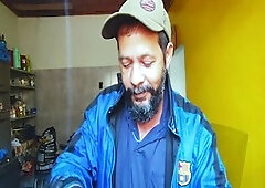 stink hairymale in the mrning