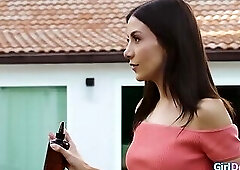 I kissed my bff during our photoshoot and we both liked it