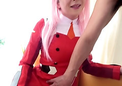 Cosplay trap zero two gets fuck