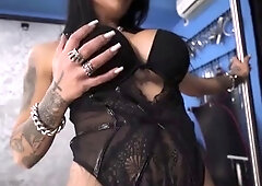 Mistress Kennya - Teasing And Humiliating In Chastity