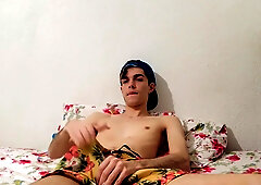 Suspended Henry Evans tugs his long spear and preps to jism