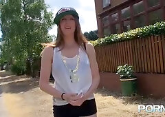 Pissing Samantha - PornXN