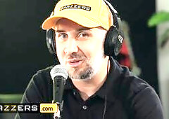 Pornstar Podcast Turns To A Rough Anal Orgy For Goddesses Alexis Fawx And Alexis Tae