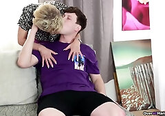 Over40HANDJOBS Granny TugJob