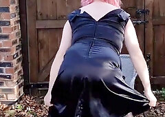 Ultra magnificent TV in glistening black satin