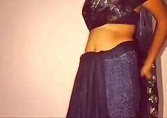 Sexy Bhabhi Bathing Karke Aayi Without Bra Panty Saree Pahni Sub Dikh Gya Sexy Chut - Without Clothes