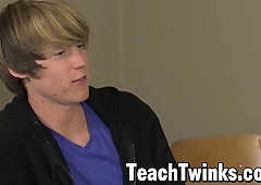 Student sucks teachers dick for grades