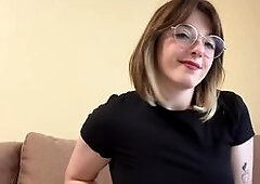 Pretty brunette hair shows off her lush titties