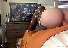 Leon plays with his ass