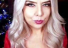 Big boobs milf masturbating