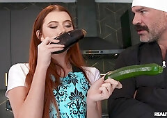 Astonishing model Stella Luxx fucked nicely in the kitchen