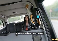 The Sexy Mia Trejsi Confronts the Taxi Driver and Demand to be Fucked