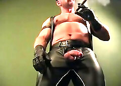 Samuel Colt Smokin Hot Leather Jack Off