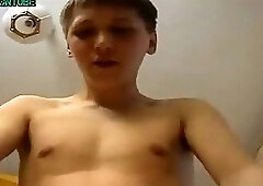 Russian twinks in kitchen fucking sucking and eatcum