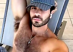 Muscled hairy pits 1