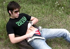 Medium Jeans Hold His Pierced Rod