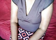 Oriental Aged Woman Solo HD