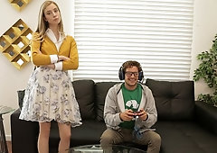 The first date with Haley Reed turns into awesome dick riding