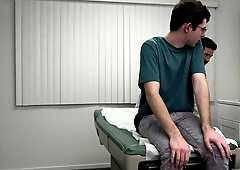 DoctorTapes: Dr. Chris Gives a Helping Hand