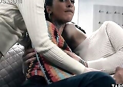 Bi curious teens get fully educated by Black mother I'd like to fuck biology coach