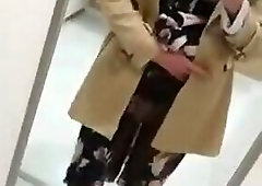 absolutely beautiful crossdresser cums handsfree 3