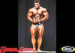 Steve Kuclo Sexy Posing