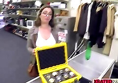 Desperate babe Charlie Harper sells her watches and pussy