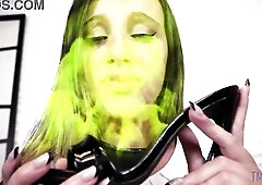 Bratty Brunette hair Magic Controlled to Worship This Hawt Golden-haired CEO's Consummate Soles!