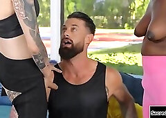 Ebony ts Ana Andrews and ladyboy Billie Beaumont share a guy